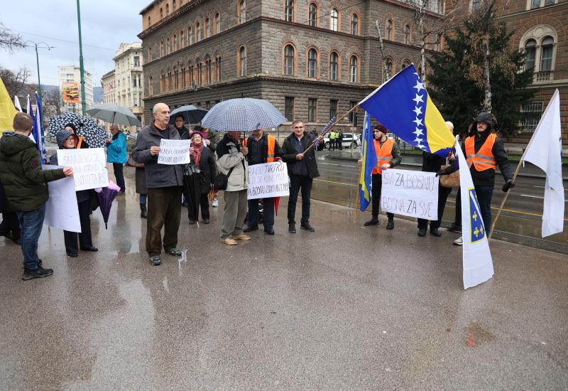 Održan prosvjed "Svi za Bosnu, Bosna za sve!" 